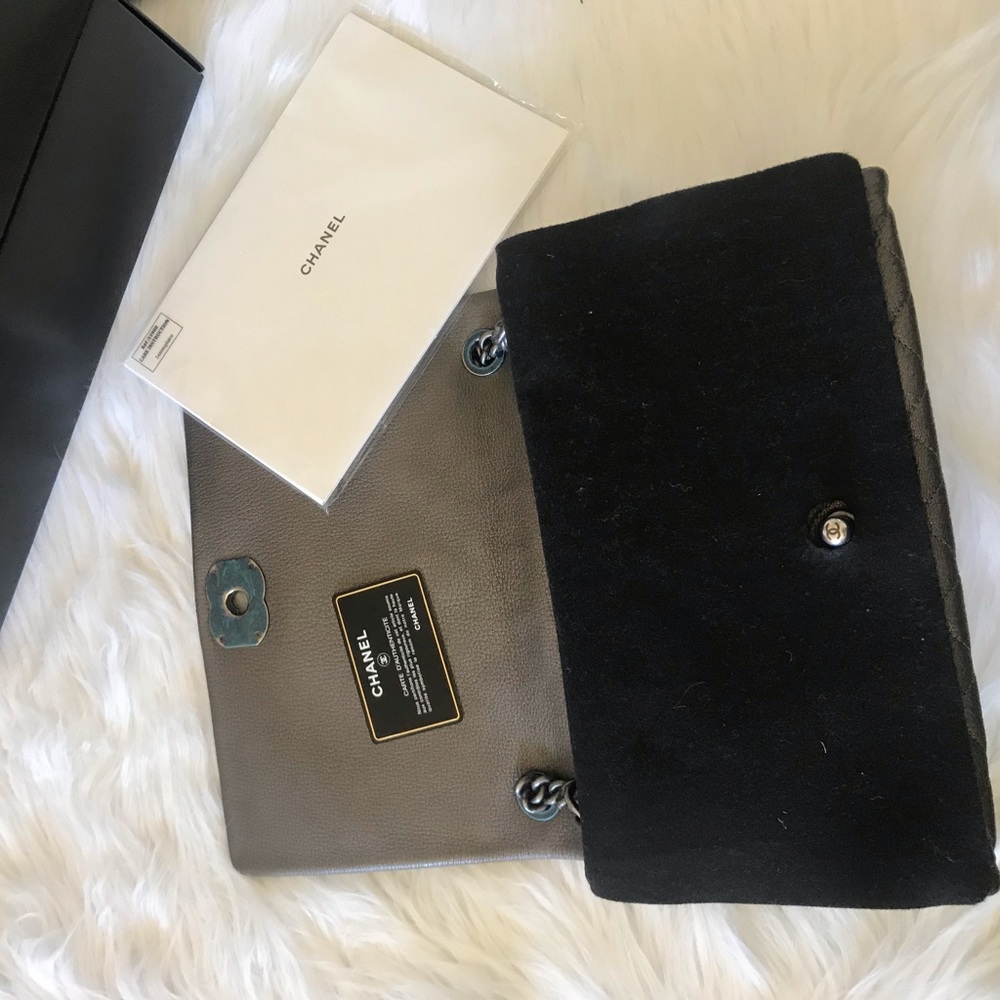 Chanel City Rock Goatskin Metallic flap bag. - Picture 8 of 8